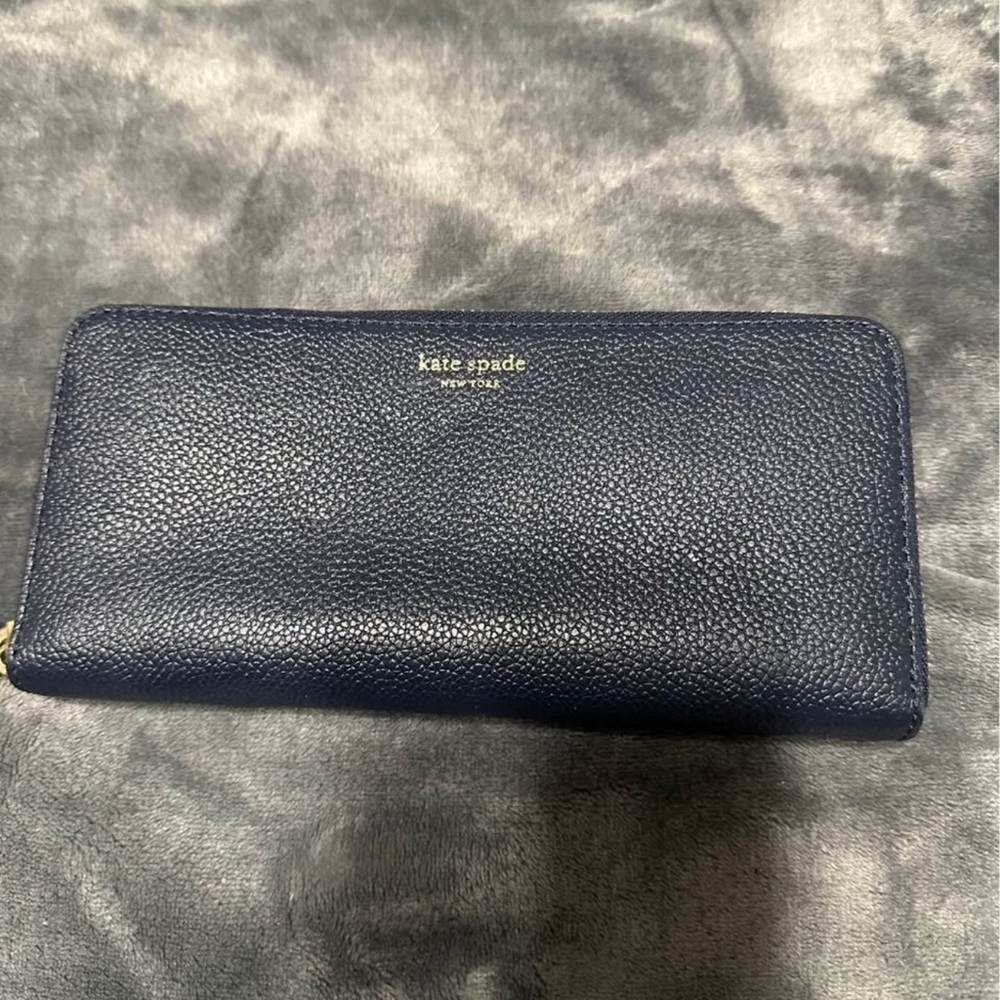 Kate Spade navy wallet